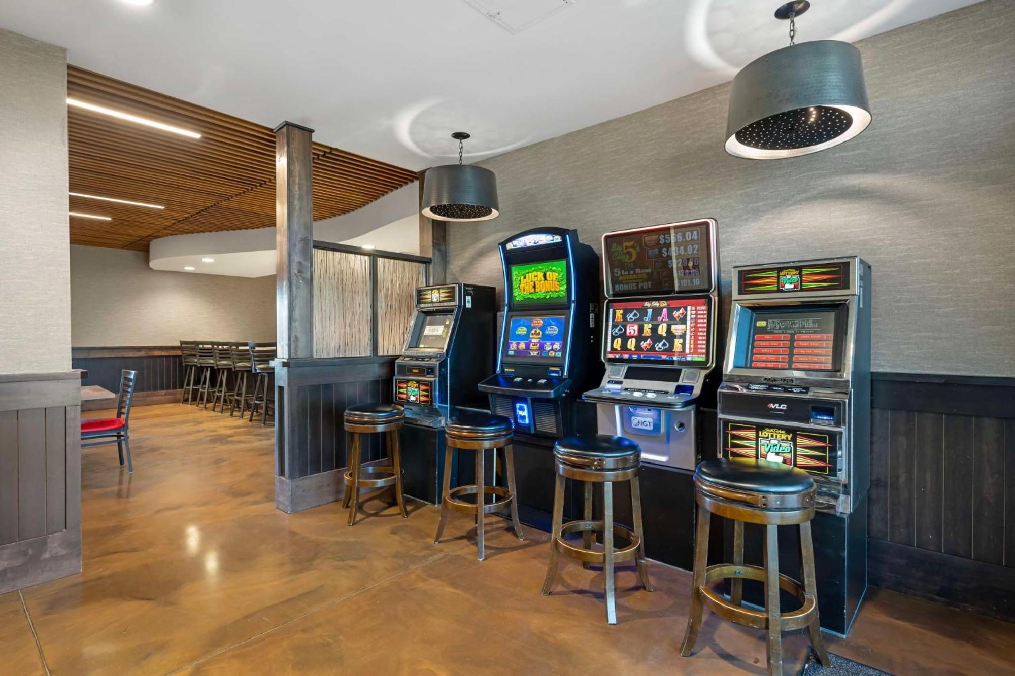 Best Western Plus Lakeview Hotel Madison Εξωτερικό φωτογραφία
