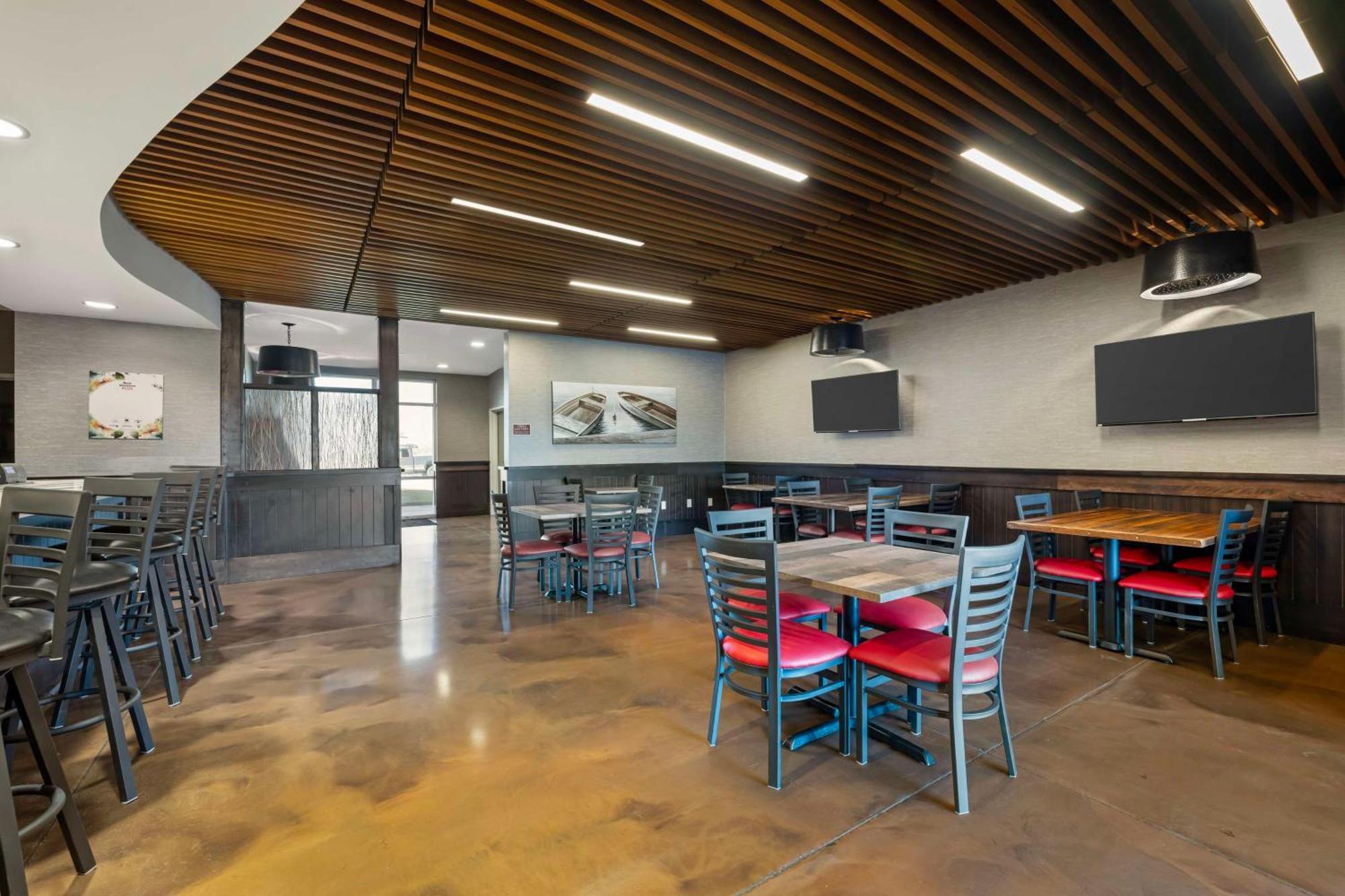 Best Western Plus Lakeview Hotel Madison Εξωτερικό φωτογραφία
