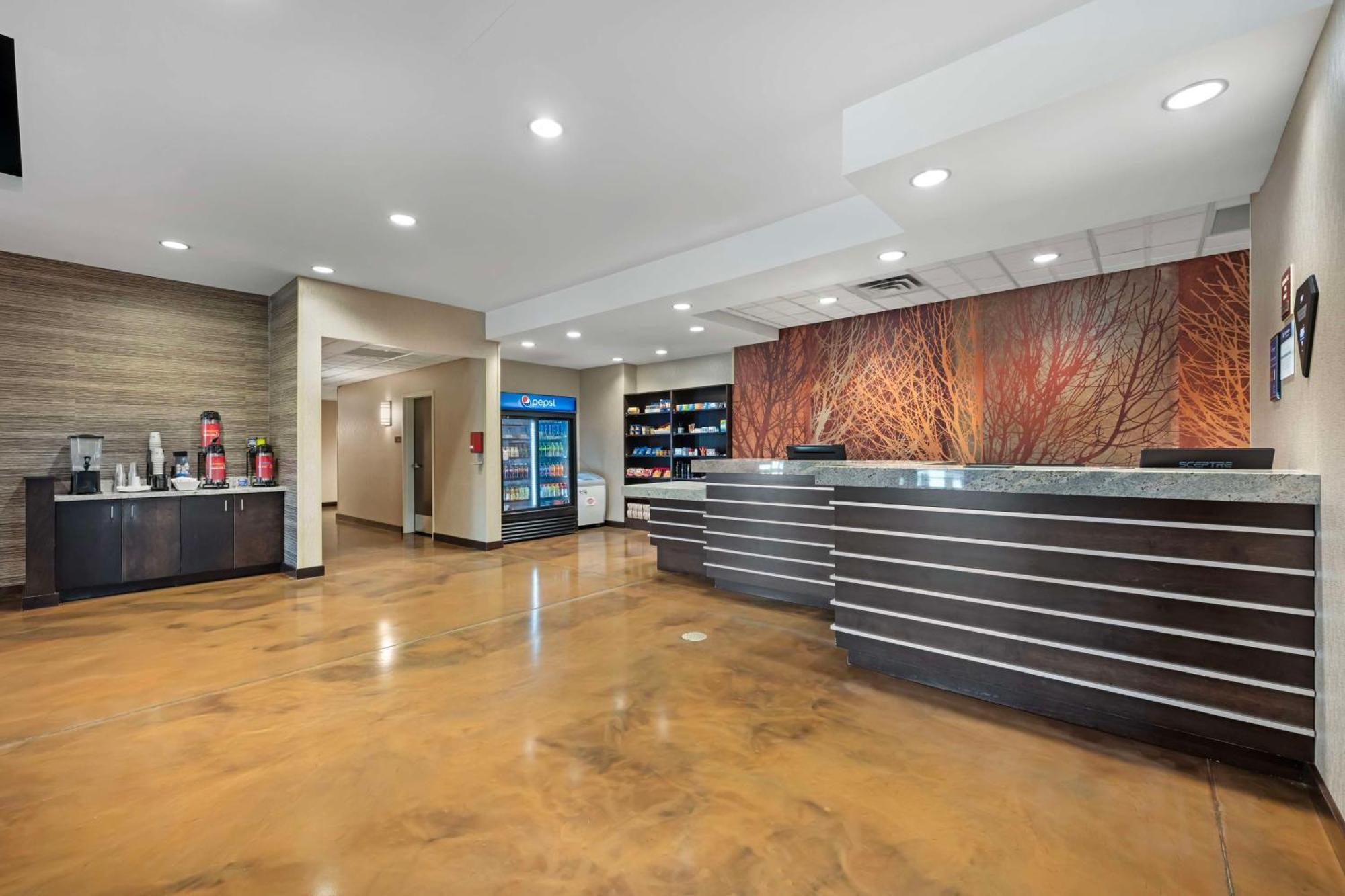 Best Western Plus Lakeview Hotel Madison Εξωτερικό φωτογραφία