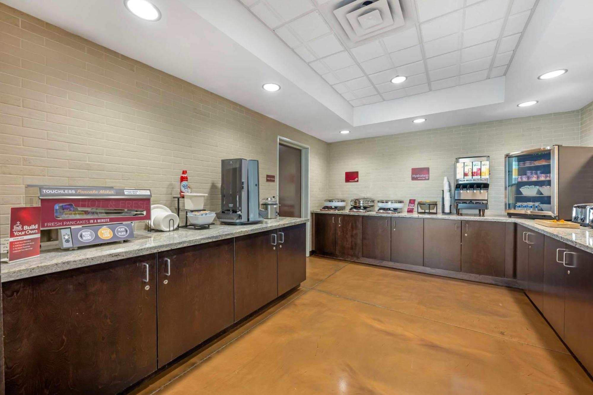 Best Western Plus Lakeview Hotel Madison Εξωτερικό φωτογραφία
