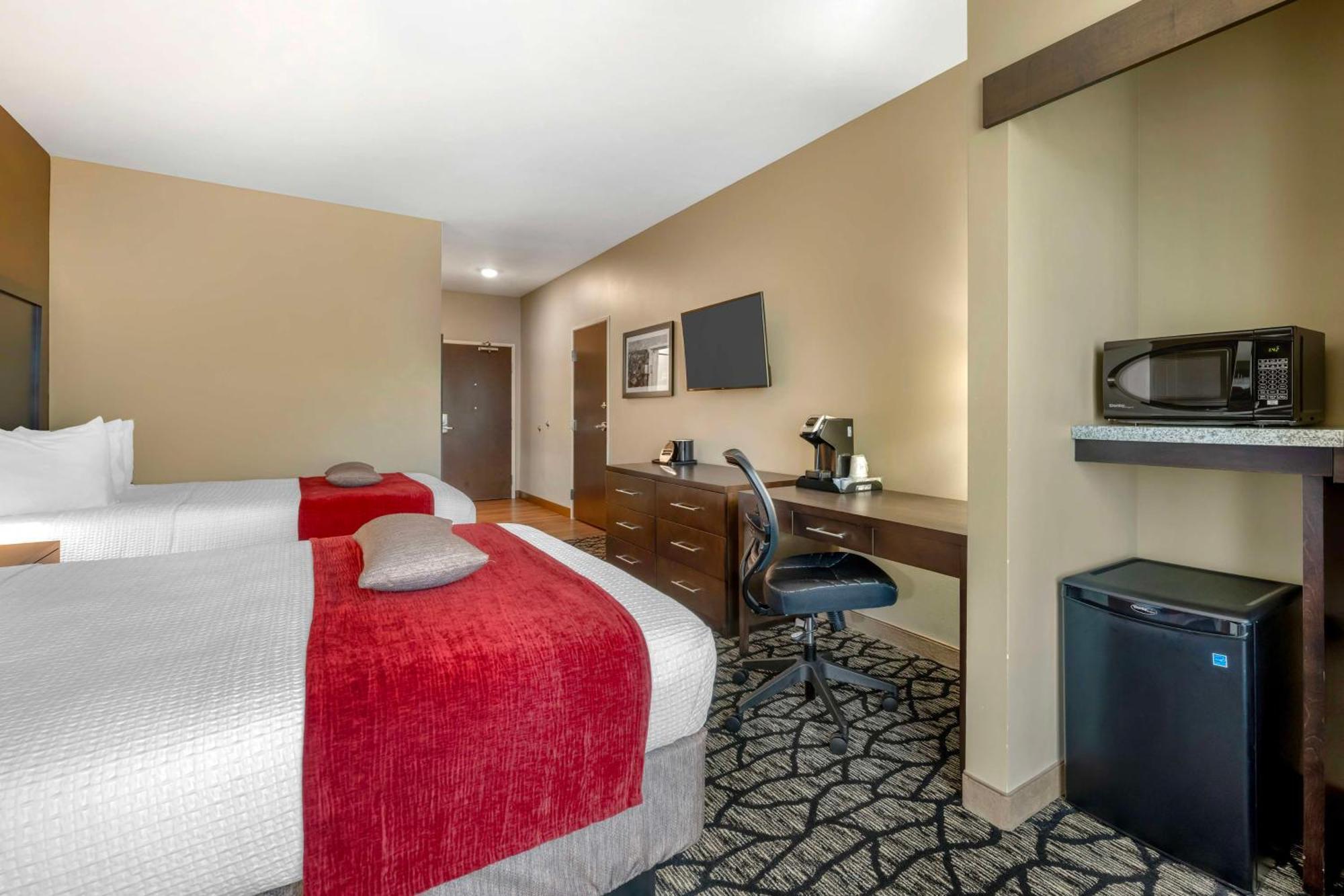 Best Western Plus Lakeview Hotel Madison Εξωτερικό φωτογραφία